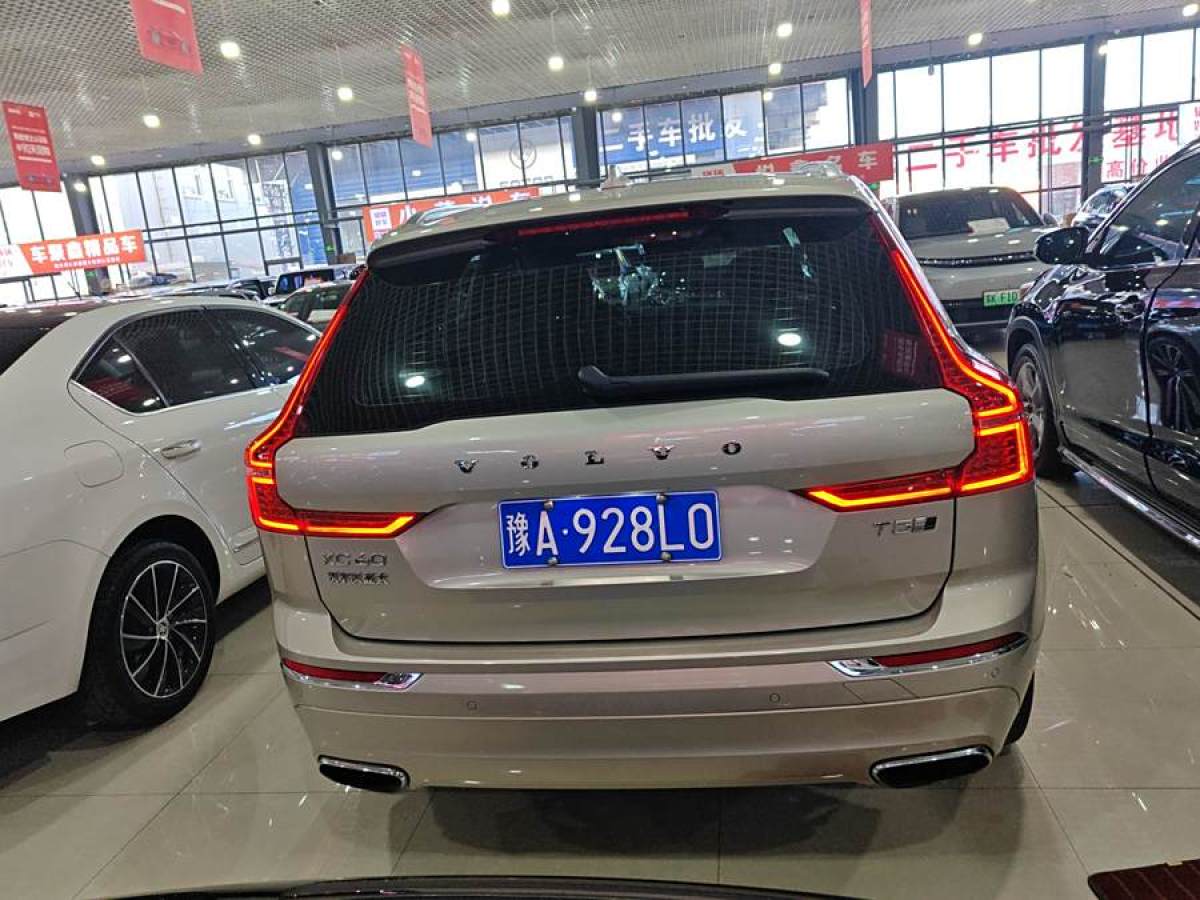 沃爾沃 XC60  2020款 T5 四驅(qū)智雅豪華版圖片