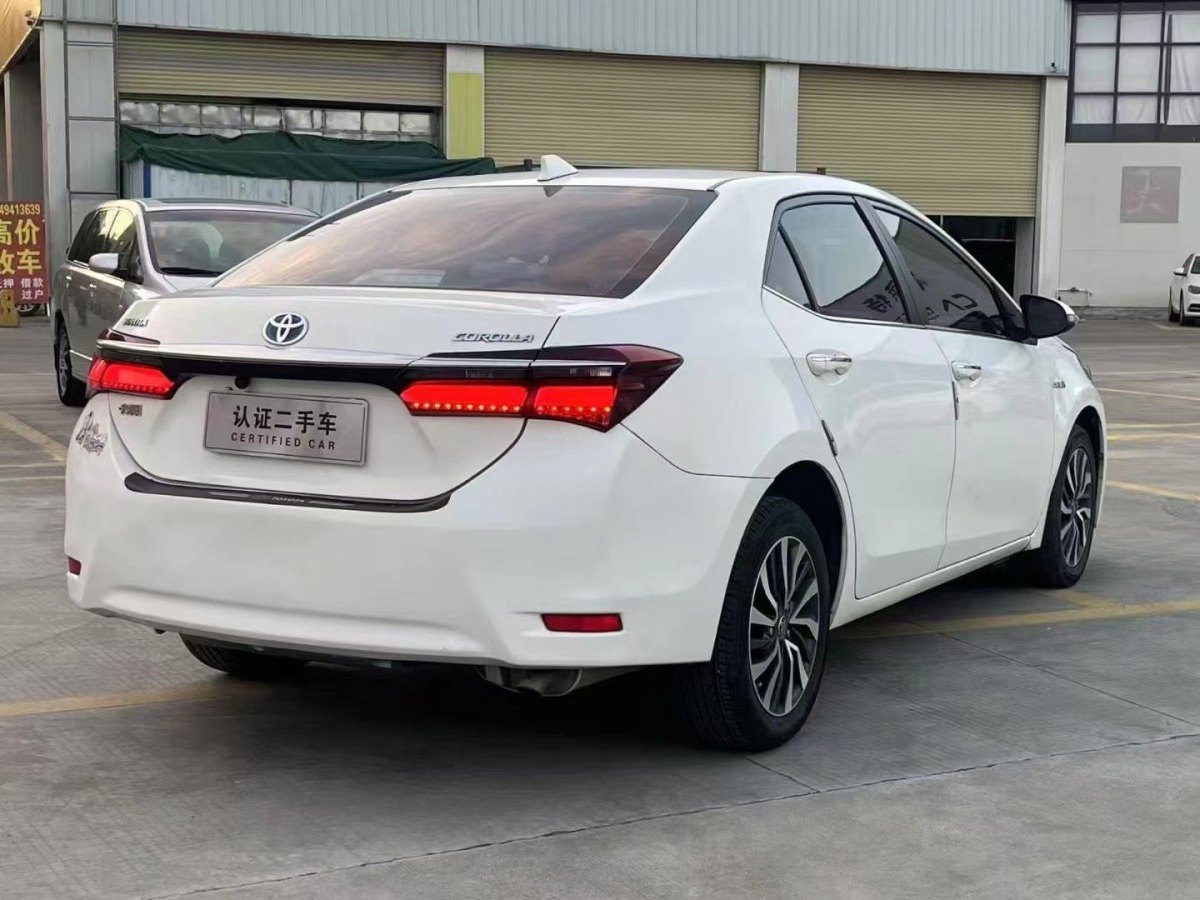 豐田 卡羅拉  2017款 改款雙擎 1.8L E-CVT領(lǐng)先版圖片