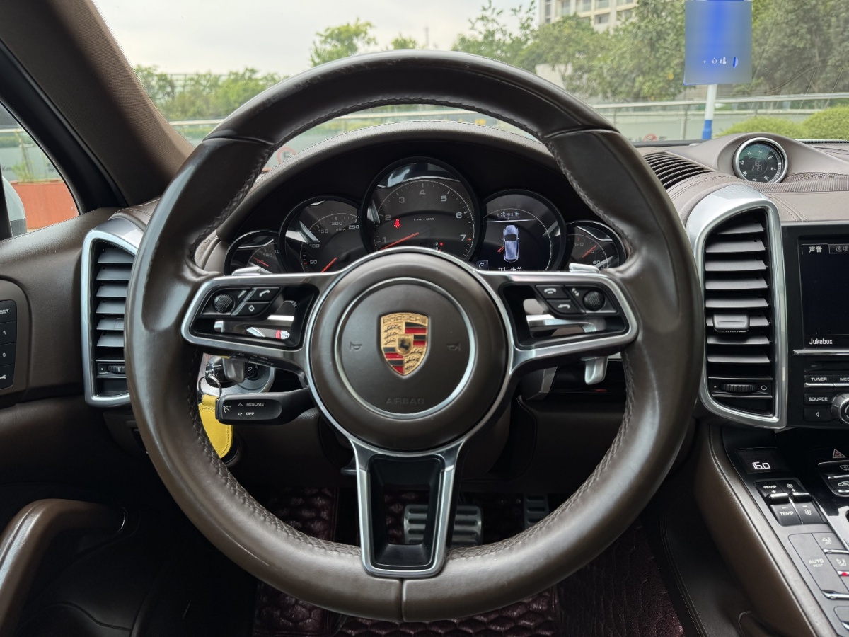 保時(shí)捷 Cayenne  2015款 Cayenne 3.0T圖片