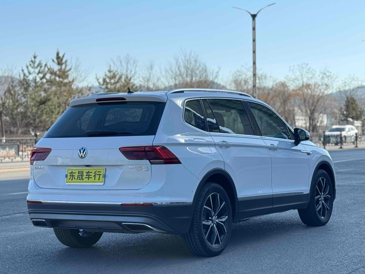 大眾 途觀L  2017款 330TSI 自動兩驅(qū)豪華版圖片