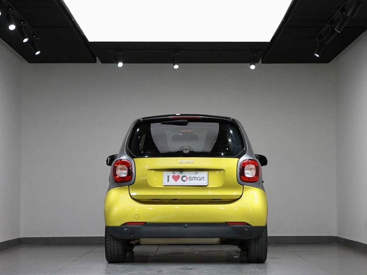 smart fortwo  2015款 1.0L 52千瓦硬頂激情版圖片