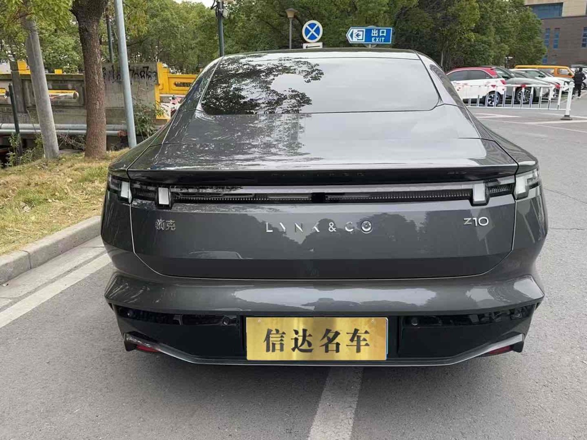 領(lǐng)克 領(lǐng)克Z10  2025款 95kWh 766km后驅(qū)Max圖片