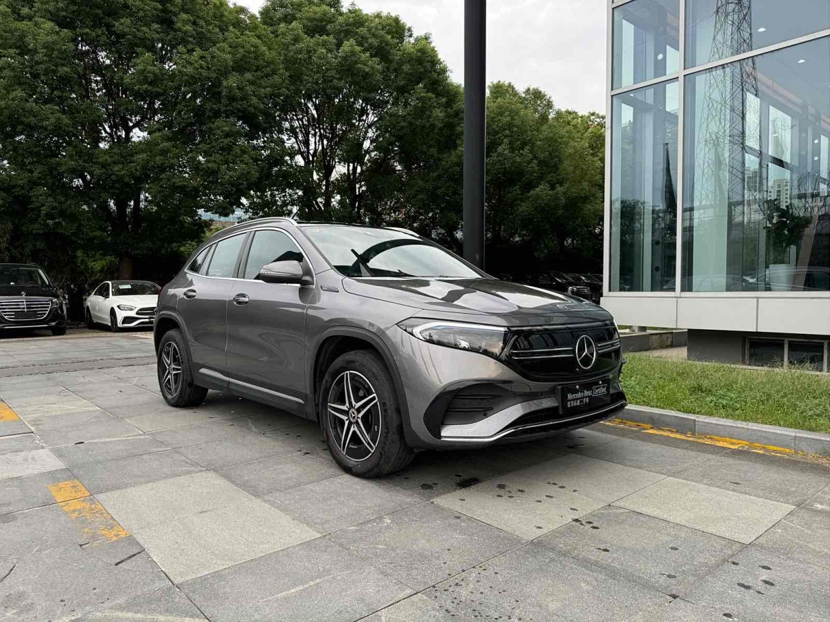 奔馳 奔馳EQA  2022款 EQA 300 4MATIC 首發(fā)特別版圖片