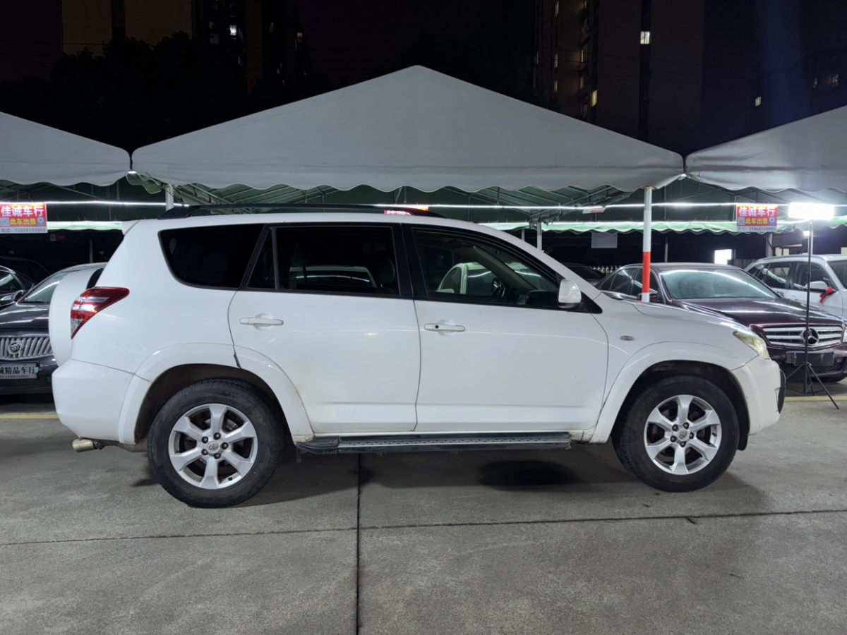 豐田 RAV4榮放  2009款 2.4L 自動(dòng)豪華版圖片