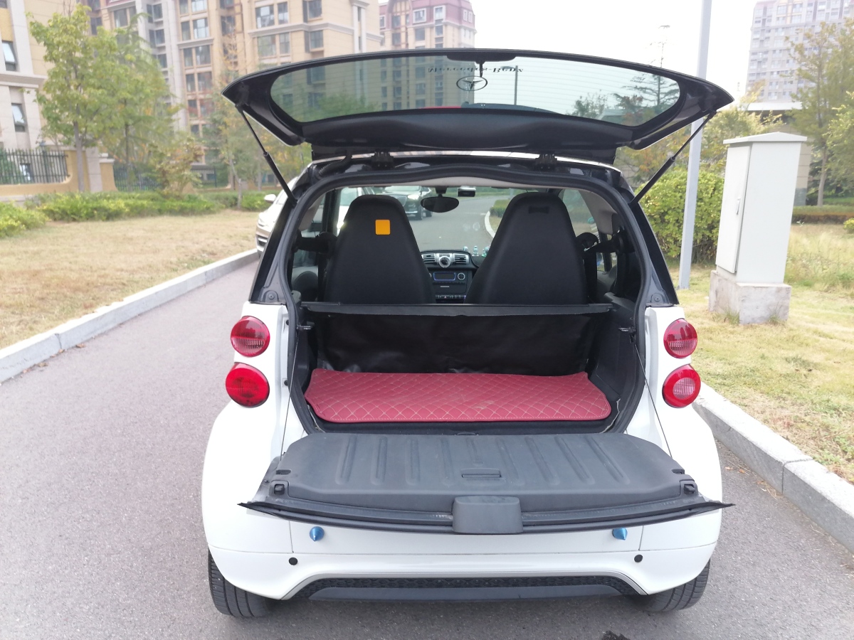 2015年5月smart fortwo  2011款 1.0 MHD 硬頂標準版