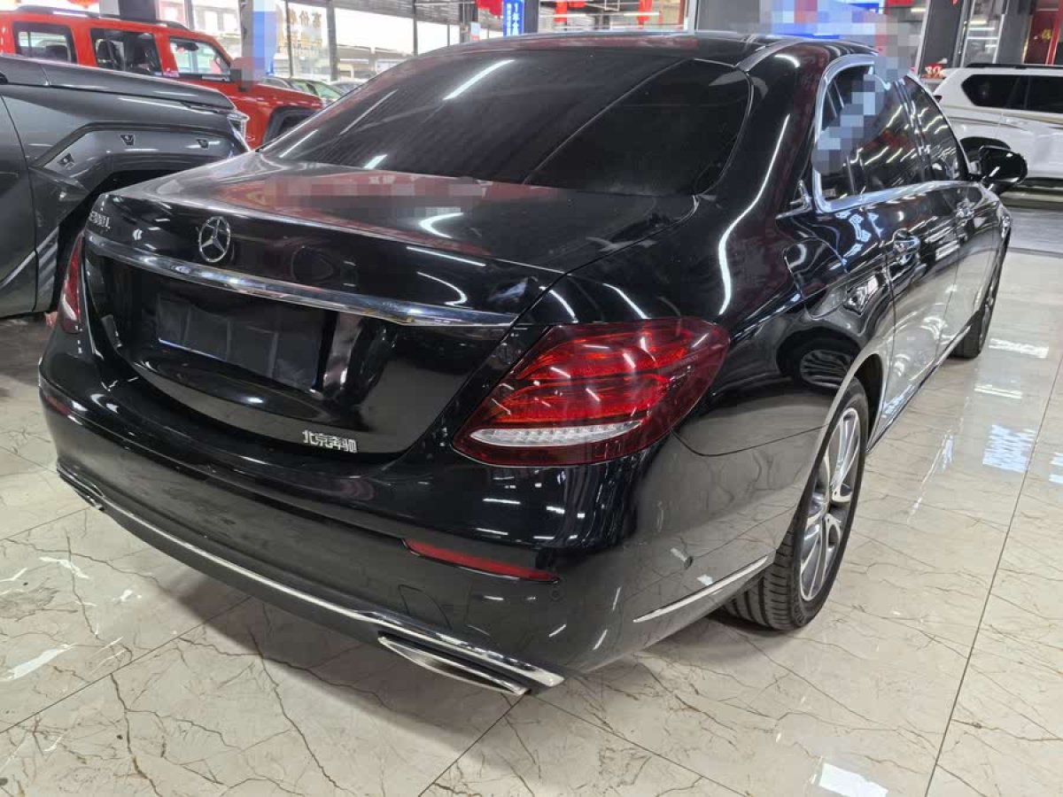 奔馳 奔馳E級  2018款 改款 E 300 L 豪華型圖片
