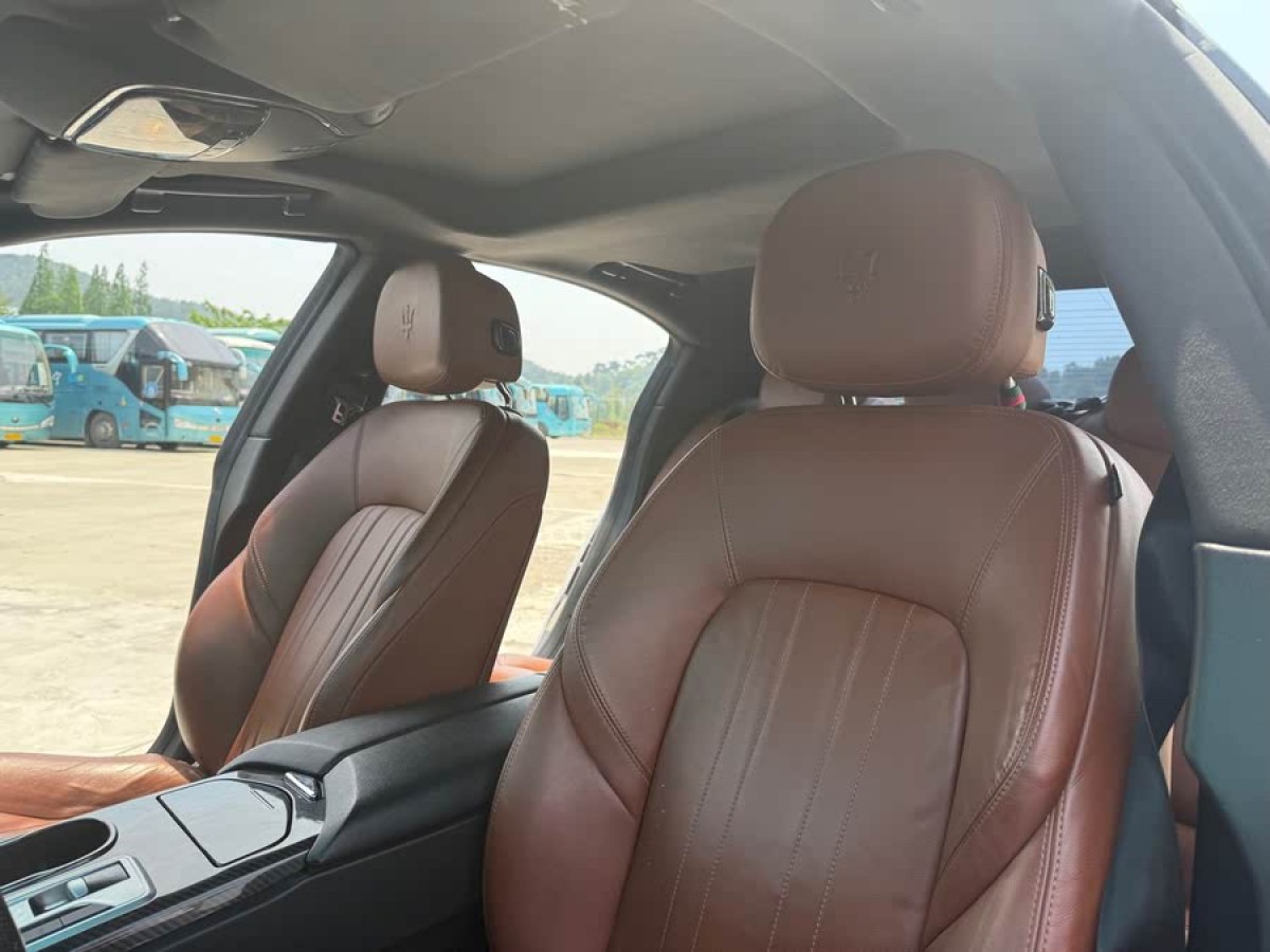 瑪莎拉蒂 Ghibli  2014款 3.0T 標(biāo)準(zhǔn)版圖片