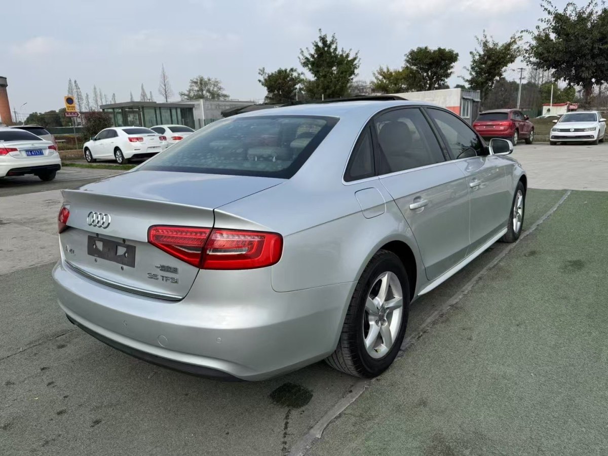 奧迪 奧迪A4L  2013款 35 TFSI 自動標準型圖片