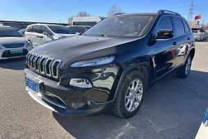 自由光 Jeep 2.0L 優(yōu)越版