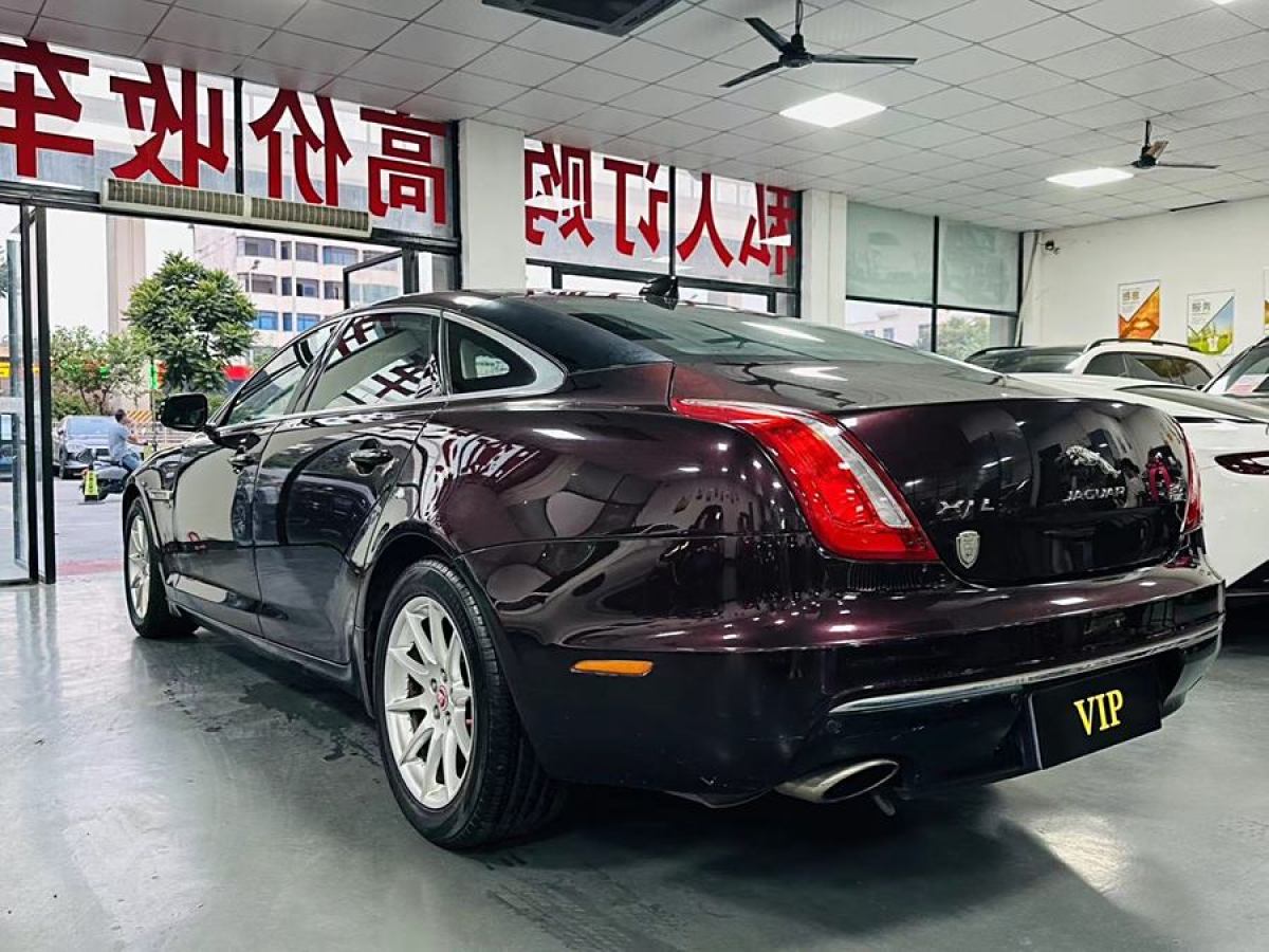 捷豹 XJ  2016款 XJL 2.0T 兩驅(qū)典雅商務(wù)版圖片