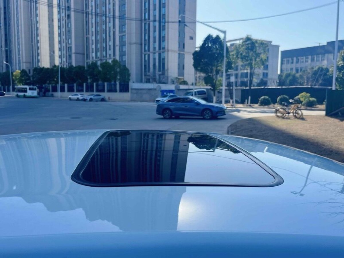 標致 408  2014款 1.8L 自動豪華版圖片