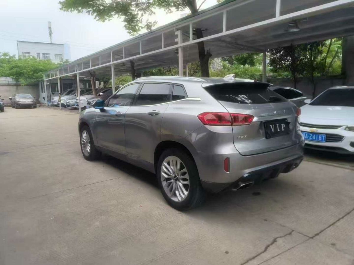 比亞迪 元  2017款 1.5L 手動(dòng)全景天窗版圖片