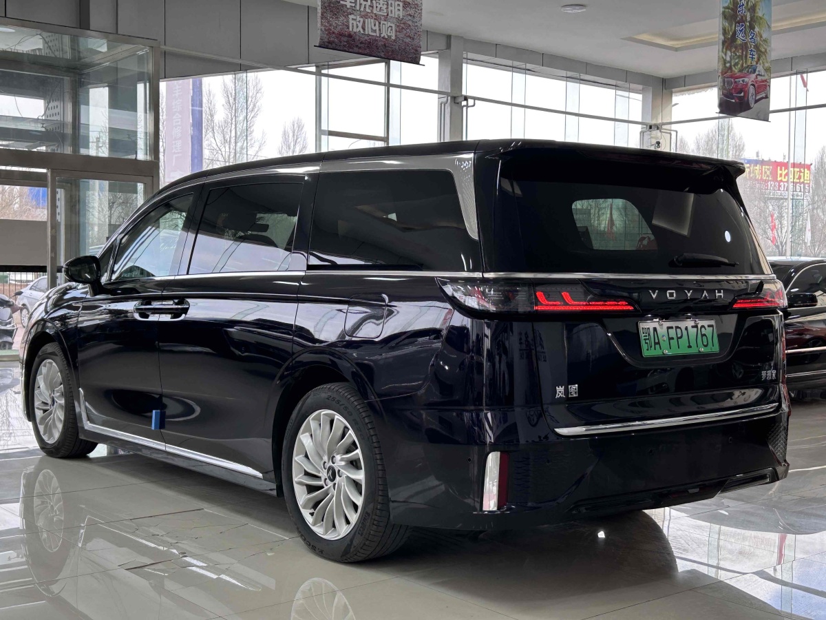 嵐圖 夢(mèng)想家  2024款 PHEV 超長(zhǎng)續(xù)航尊貴版圖片