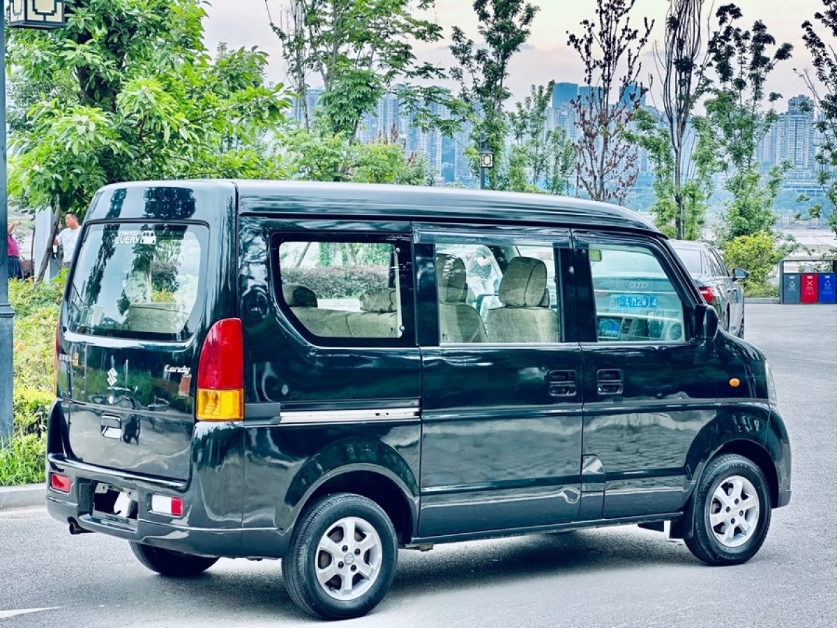 鈴木 浪迪  2009款 1.4L手動標(biāo)準(zhǔn)型 陽光版圖片