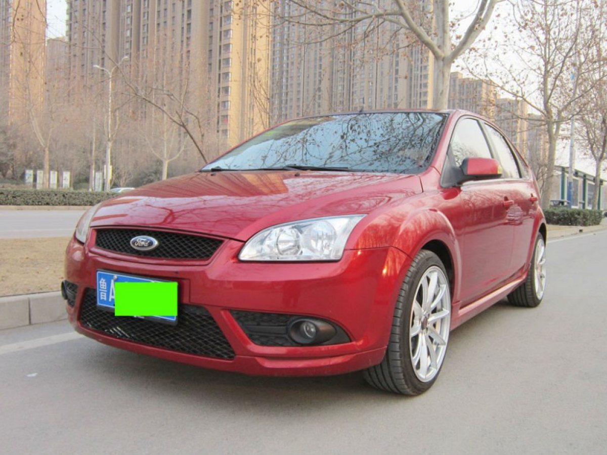 2007年10月福特 福克斯 2007款 兩廂 1.8l 自動時尚型