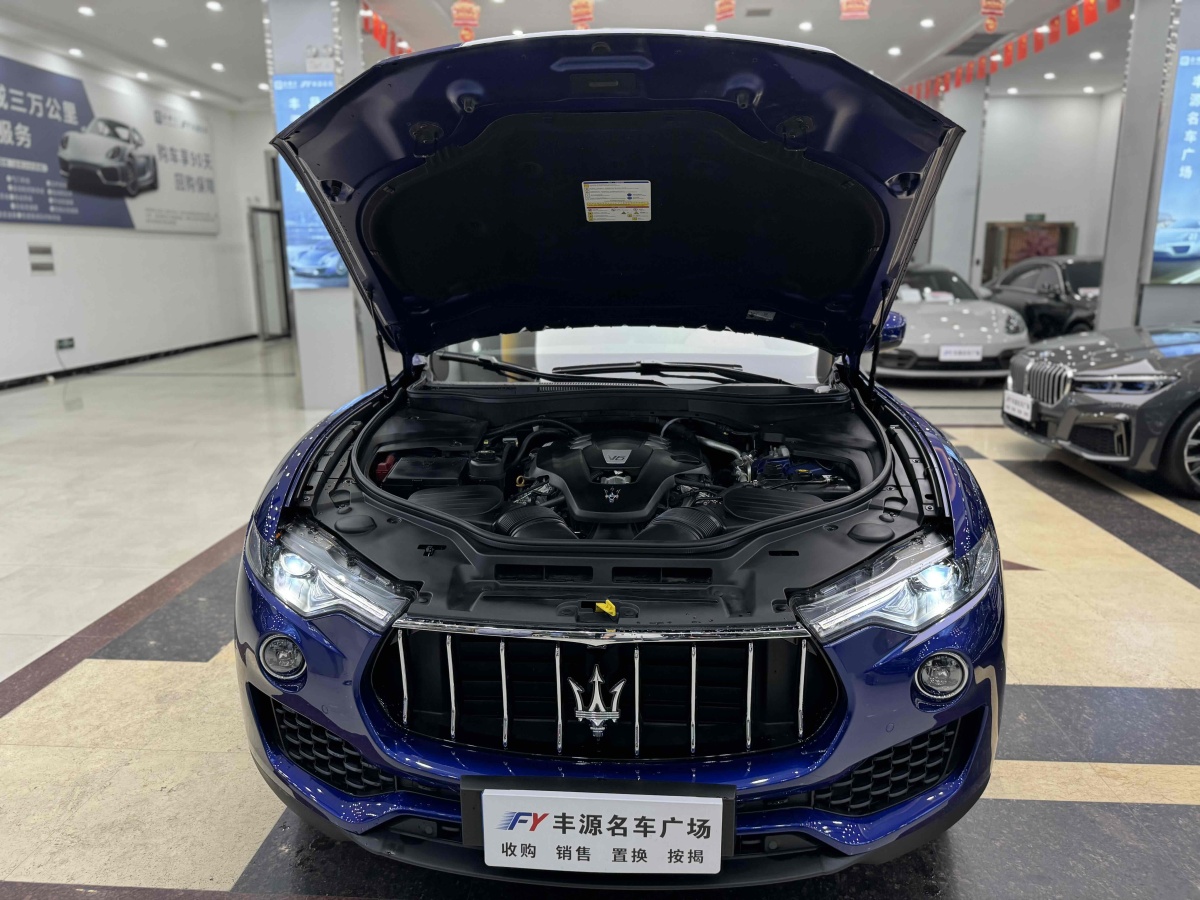 瑪莎拉蒂 Levante  2018款 3.0T 350Hp 標(biāo)準(zhǔn)版圖片