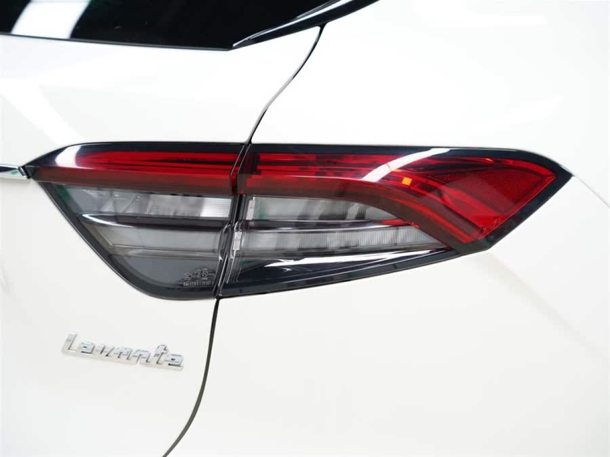 瑪莎拉蒂 Levante  2022款 3.0T Modena圖片
