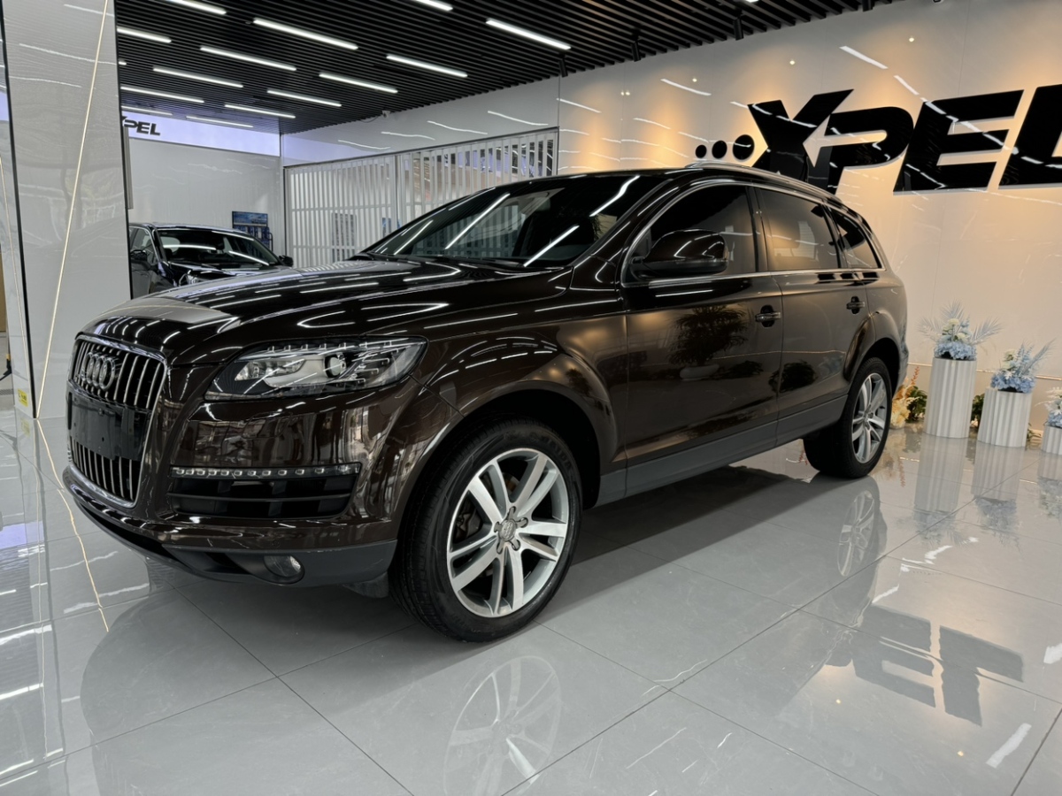 奧迪 奧迪Q7  2013款 35 TFSI 進(jìn)取型圖片