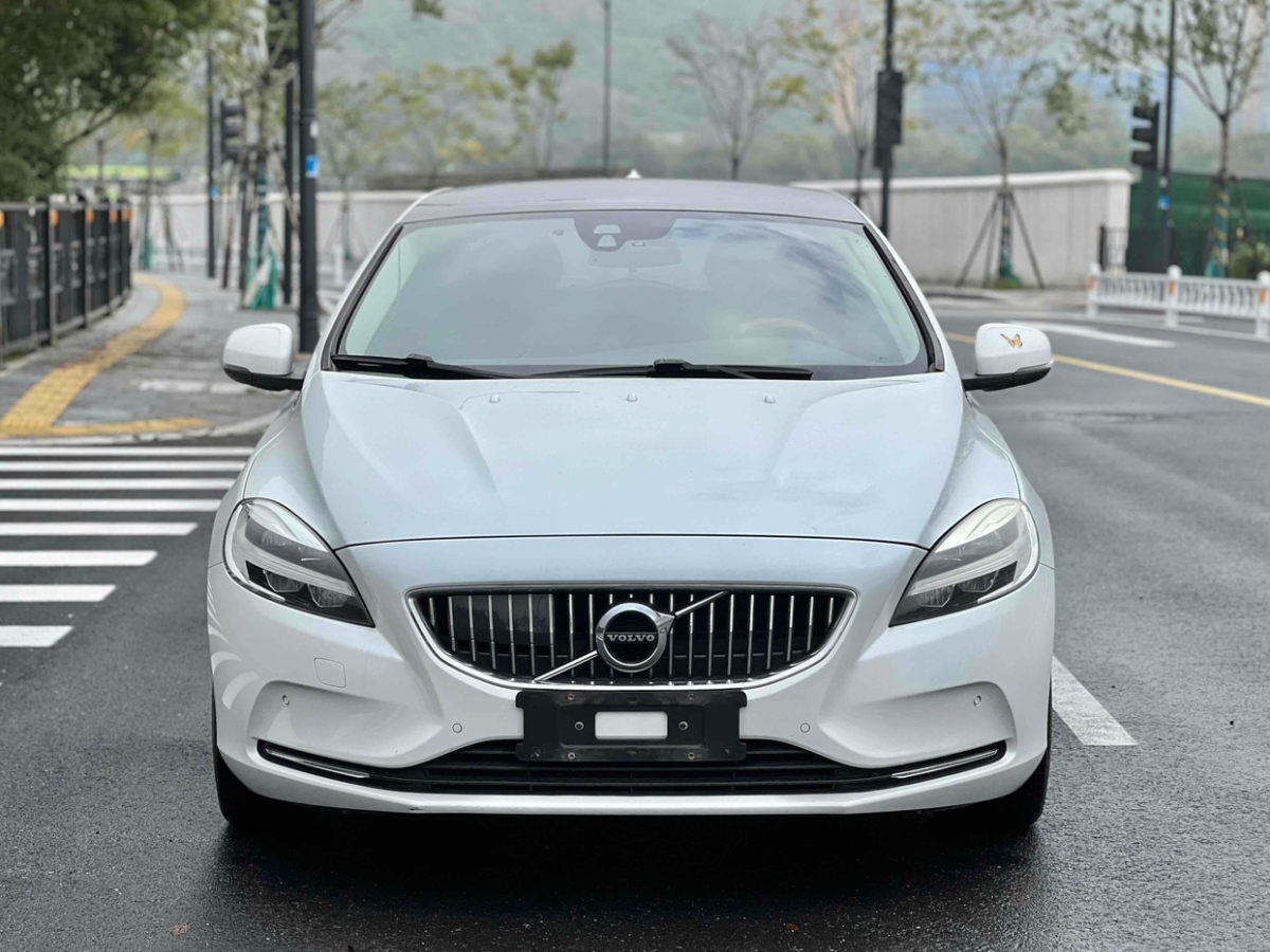 沃爾沃 V40  2018款 T3 智雅版圖片