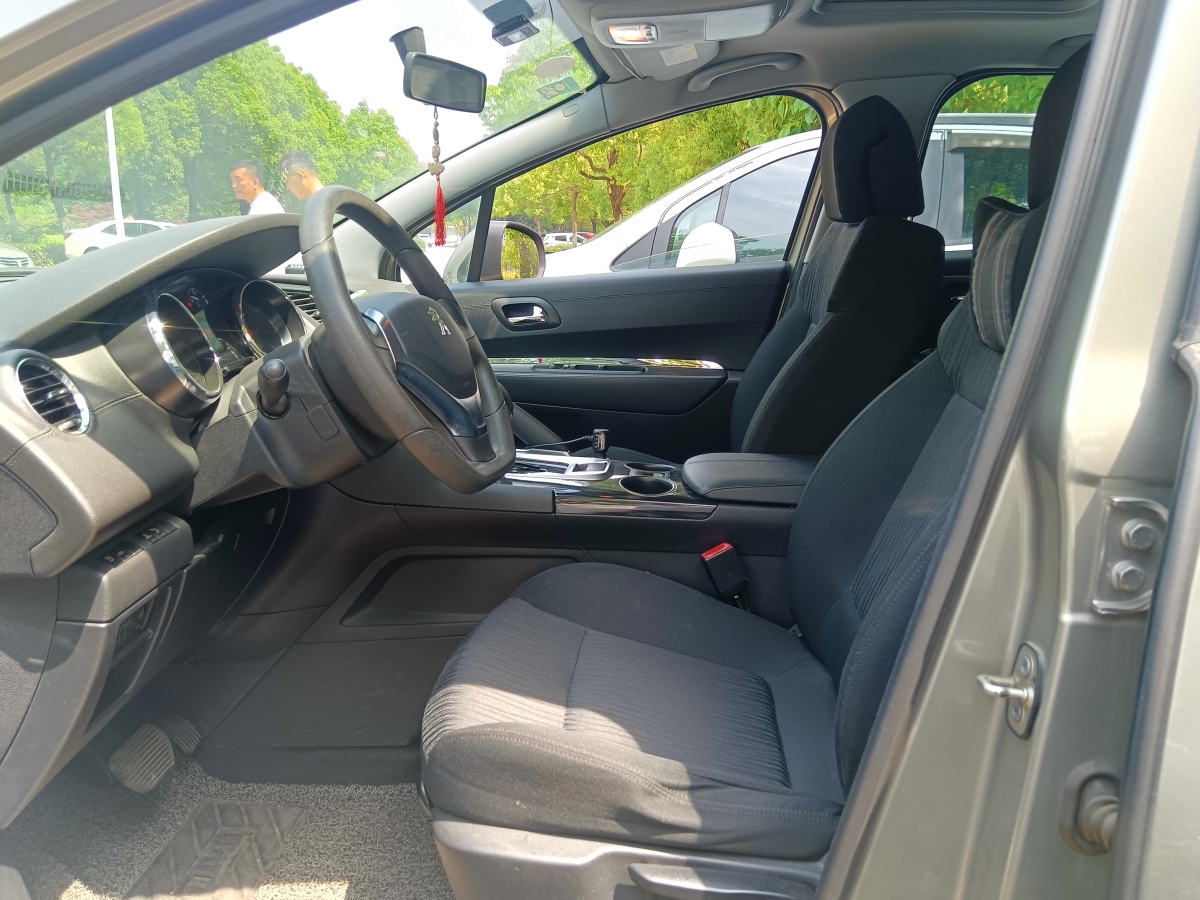 標致 3008  2015款 2.0L 自動潮流版圖片