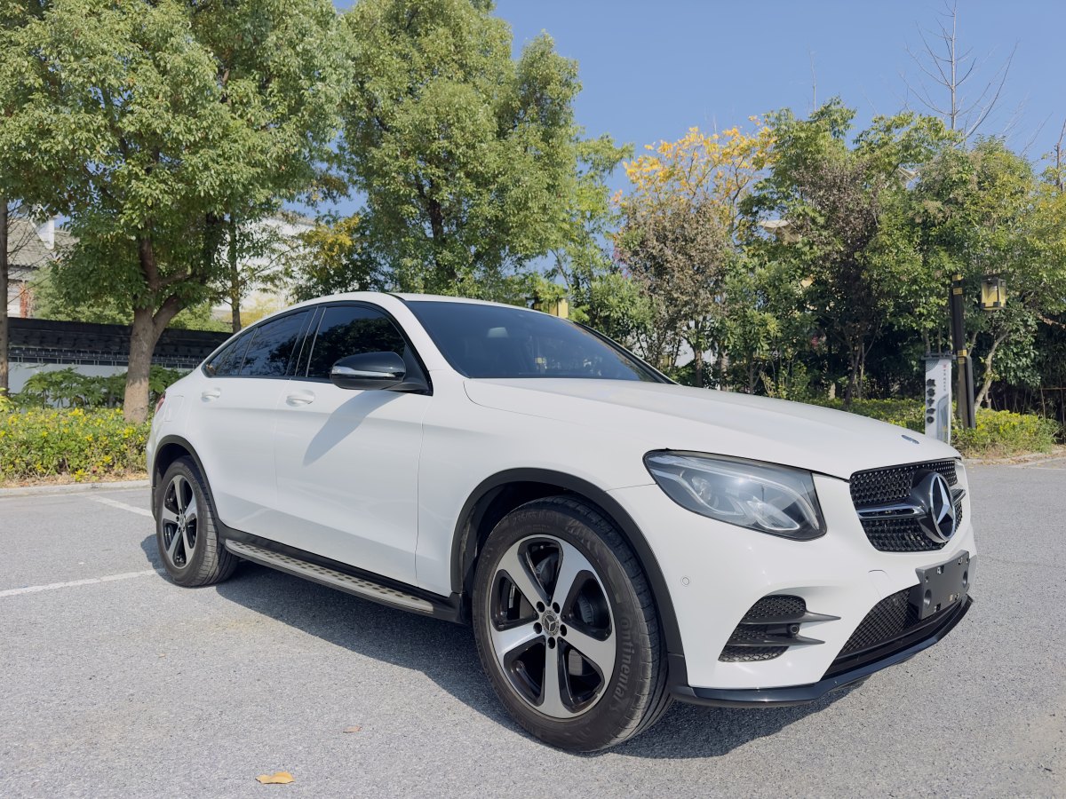 奔馳 奔馳GLC  2023款 GLC 300 4MATIC 轎跑SUV圖片