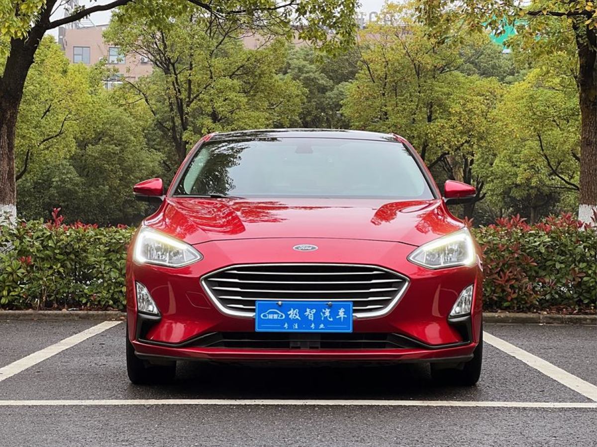 福特 ?？怂? 2019款 三廂 EcoBoost 180 自動(dòng)鋒潮型圖片