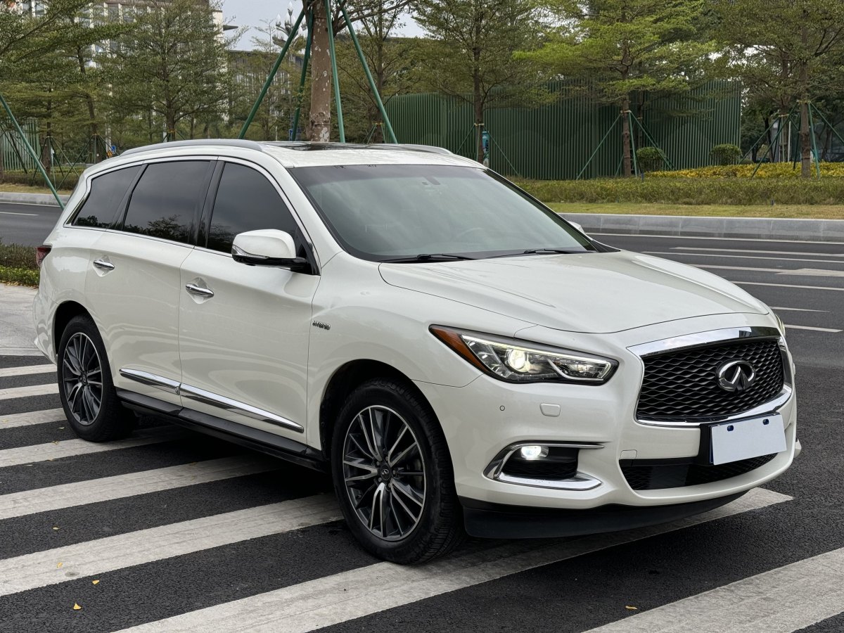 2018年3月英菲尼迪 QX60  2018款 2.5T Hybrid 兩驅(qū)冠軍家庭版