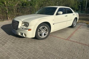 300C 克萊斯勒 2.7L 商務版