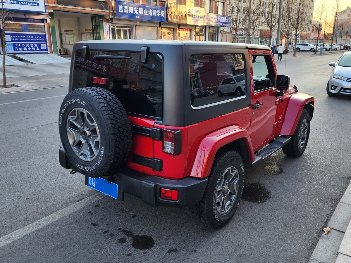 Jeep 牧馬人  2012款 3.6L Sahara 兩門版圖片