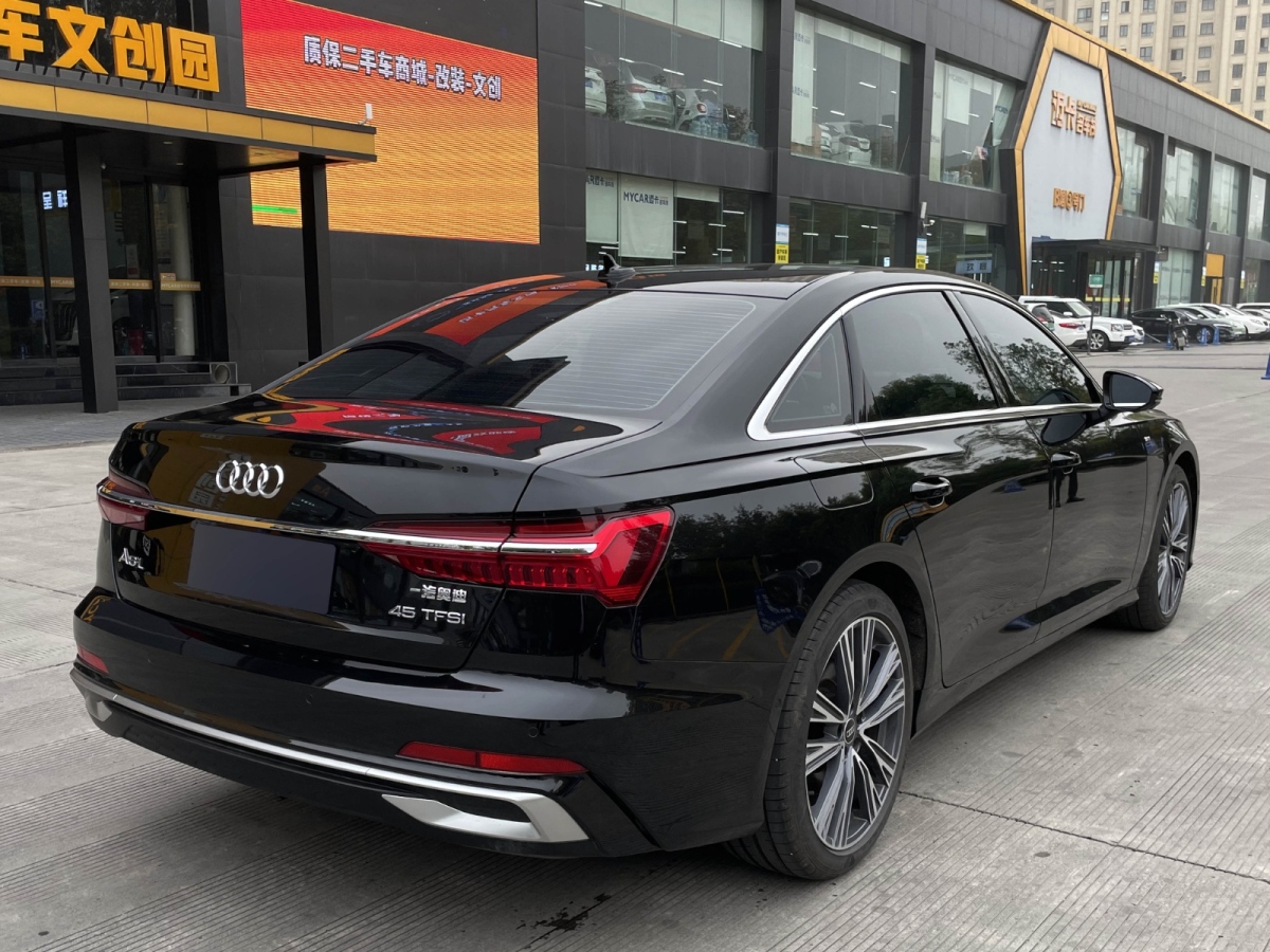 奧迪 奧迪A6L  2024款 45 TFSI 臻選動感型圖片