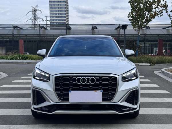 奥迪 奥迪Q2L  2022款 35 TFSI 进取致雅型