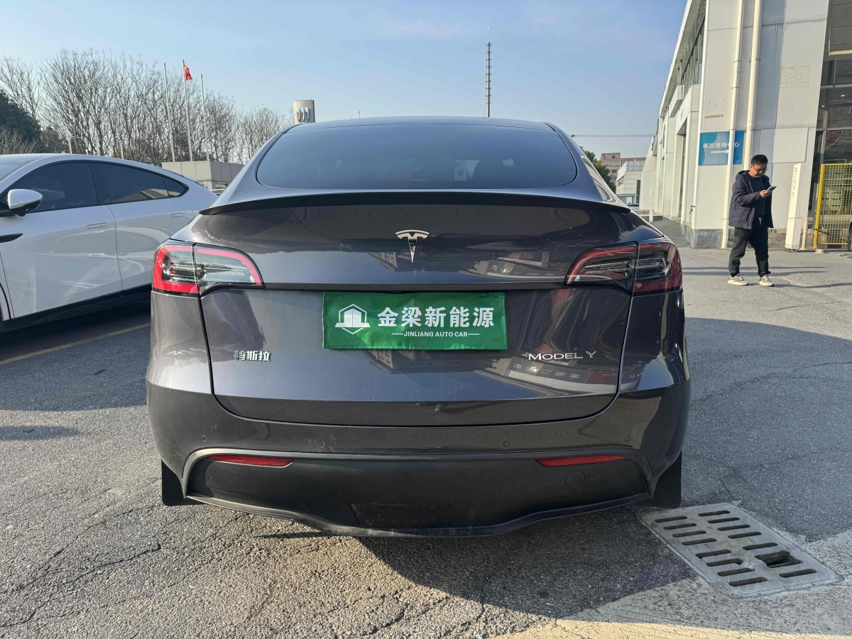 2022年12月特斯拉 Model 3  2020款 改款 長續(xù)航后輪驅(qū)動版