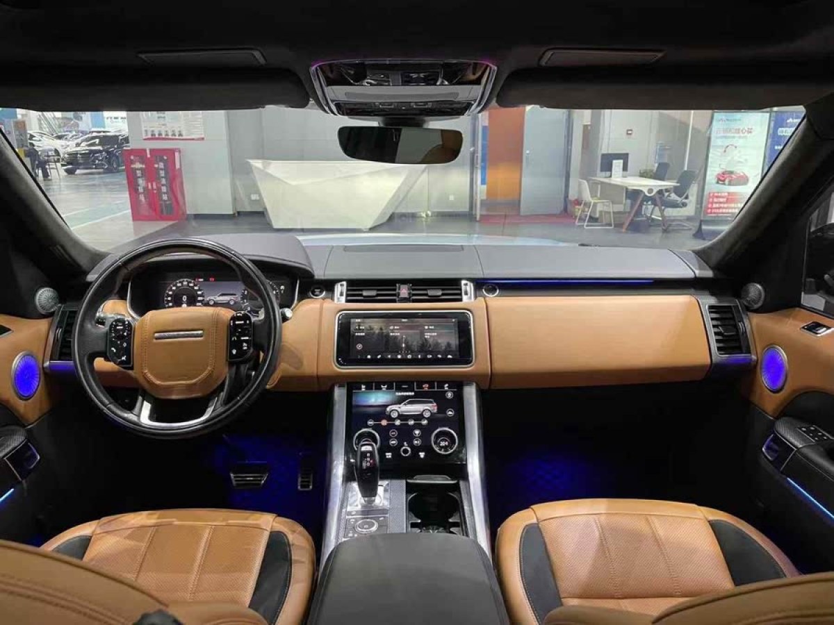 路虎 攬勝運(yùn)動(dòng)版  2020款 3.0 L6 HSE DYNAMIC圖片