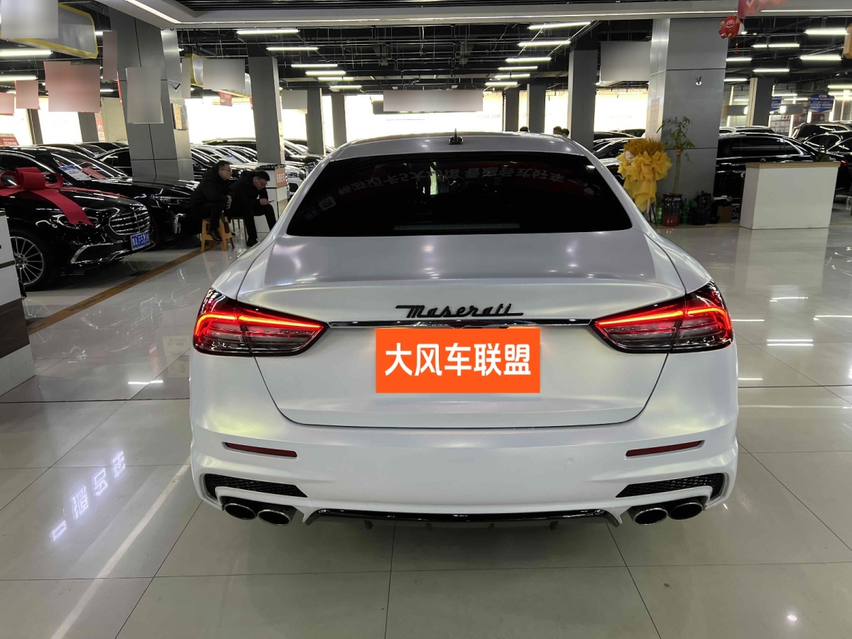 瑪莎拉蒂 總裁  2013款 3.0T 標(biāo)準(zhǔn)型圖片