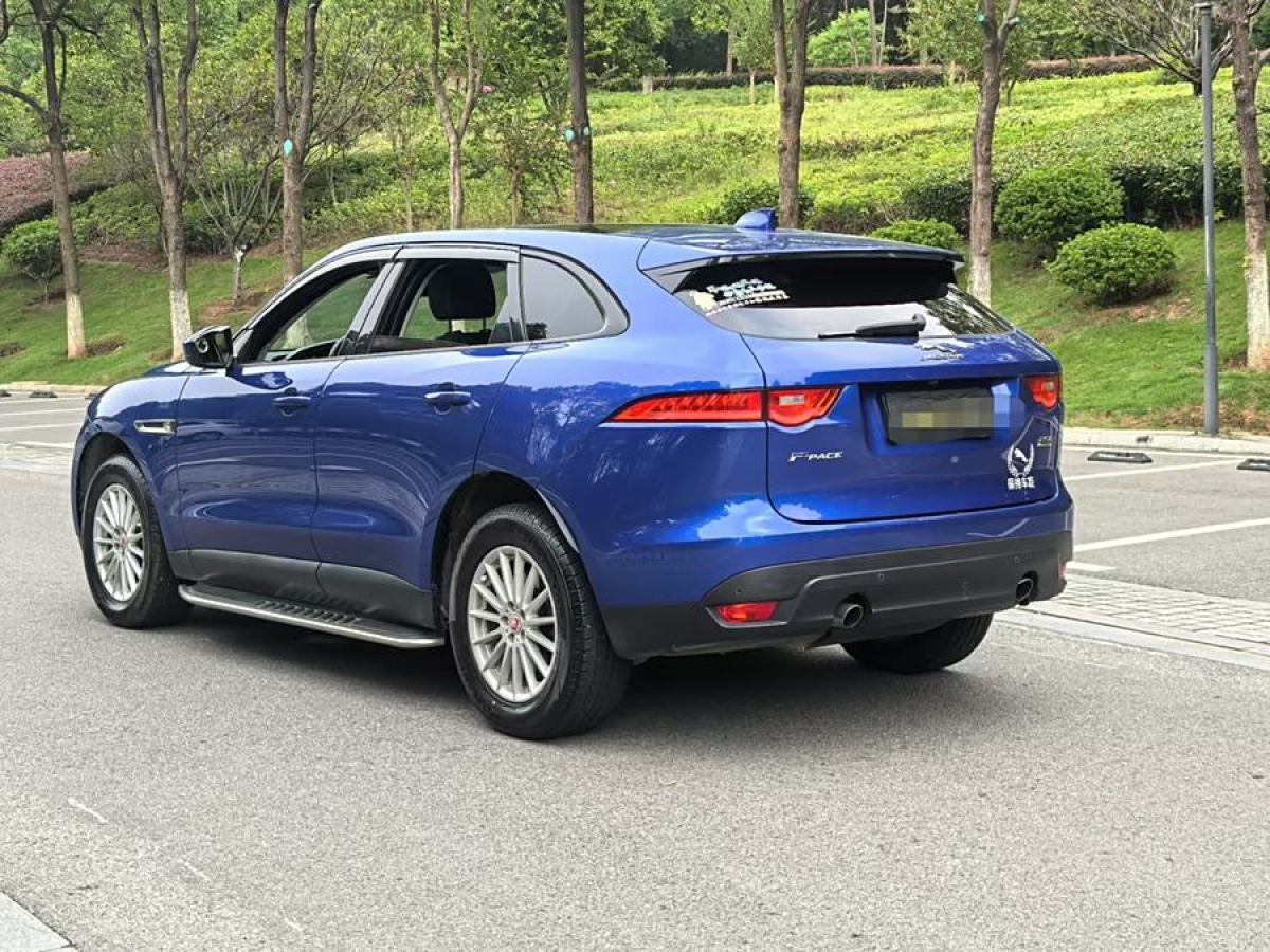 捷豹 F-PACE  2018款 2.0T 四驅(qū)都市尊享版圖片