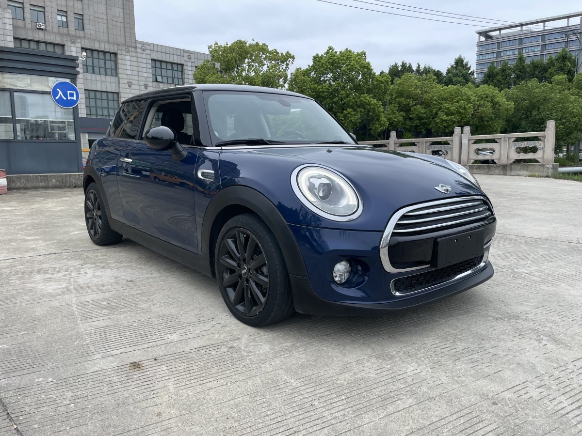 MINI MINI  2017款 1.5T COOPER 冰藍(lán)色限量版圖片