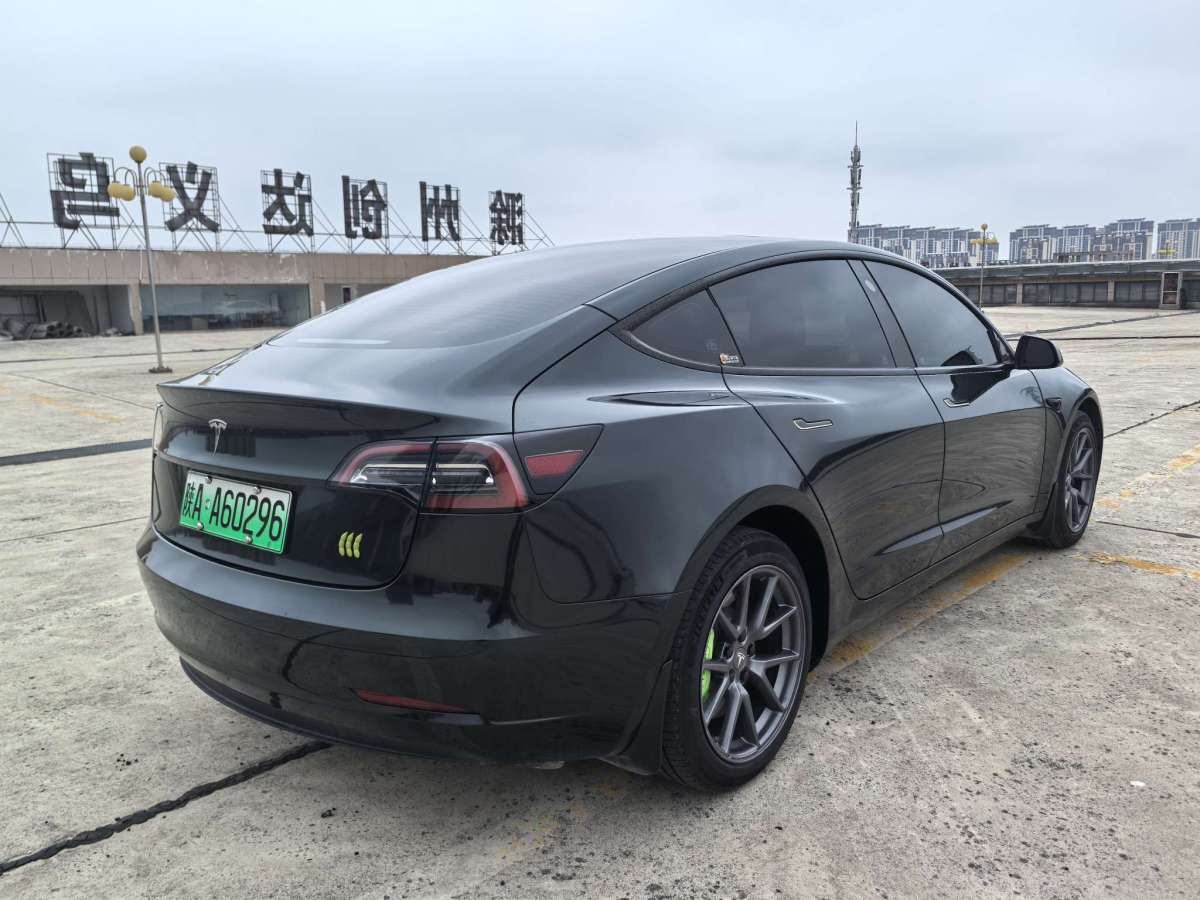 特斯拉 Model 3  2022款 后輪驅(qū)動版圖片