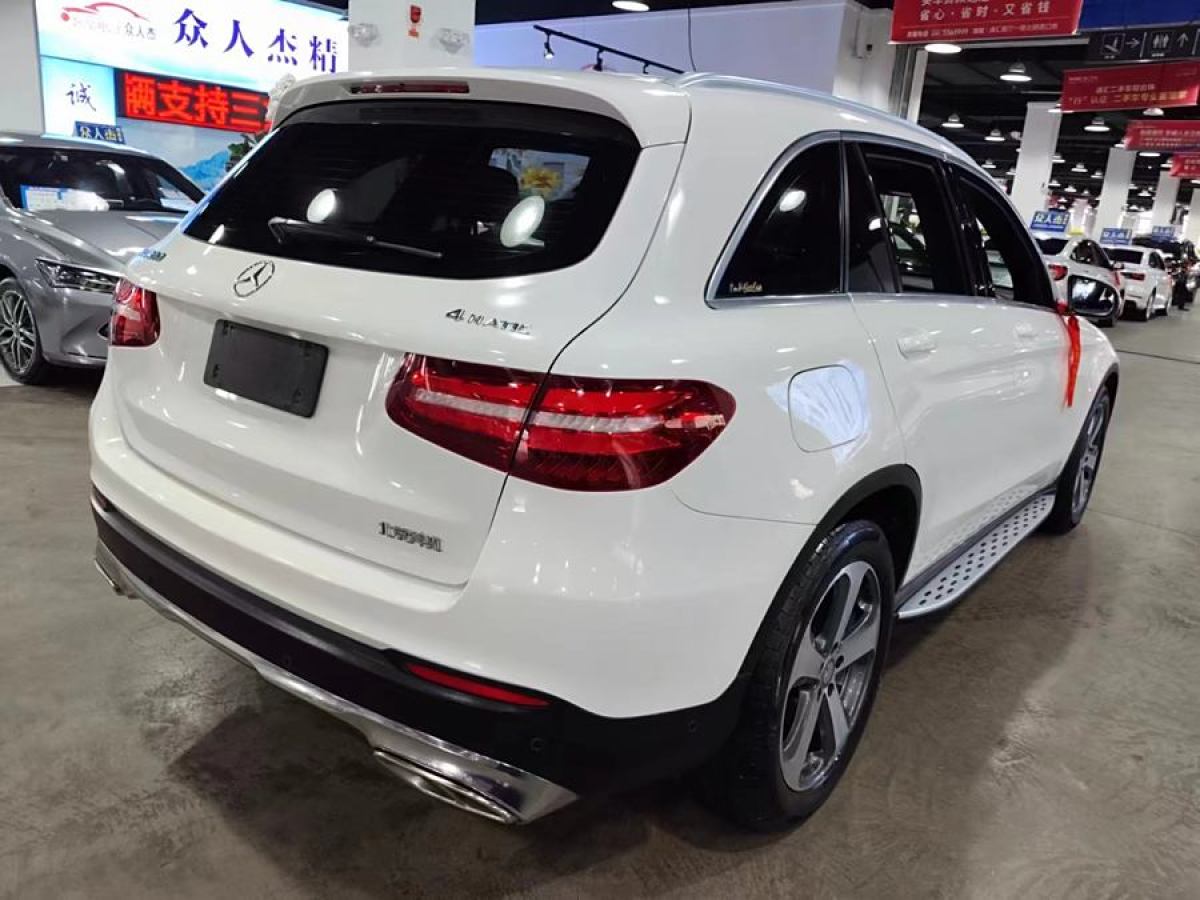 2016年8月奔馳 奔馳GLC  2016款 GLC 300 4MATIC 動(dòng)感型