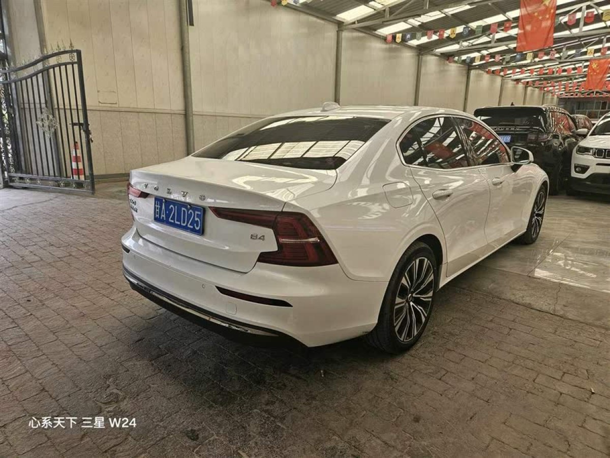 沃爾沃 S60L  2023款 B4 智遠(yuǎn)豪華版圖片