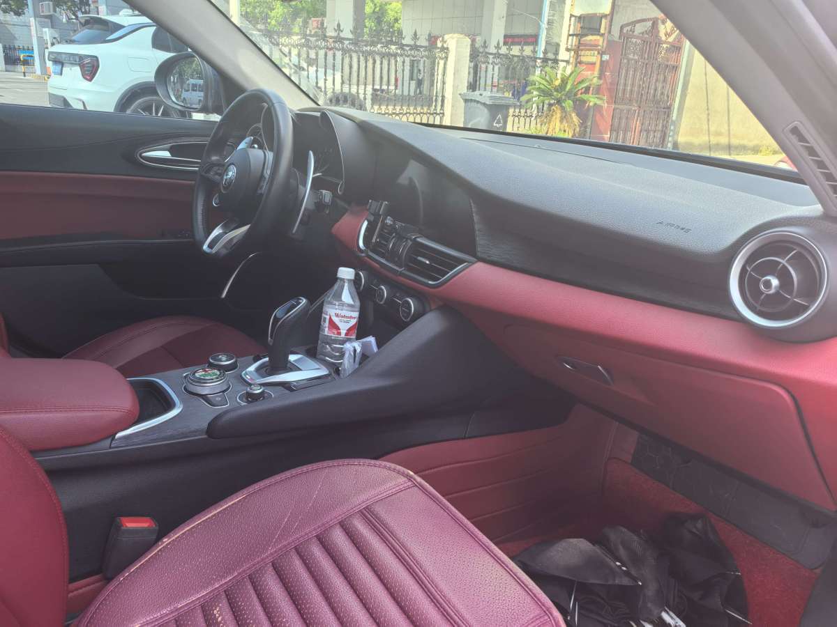 阿爾法·羅密歐 Giulia  2021款 2.0T 280HP 豪華版圖片