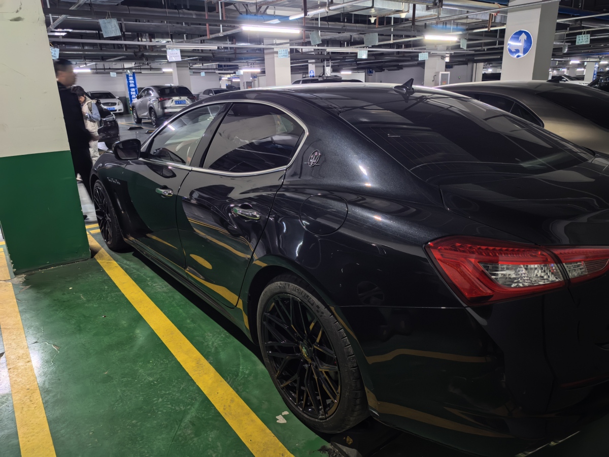 瑪莎拉蒂 Ghibli  2019款 3.0T 350Hp 標(biāo)準(zhǔn)版 國(guó)VI圖片