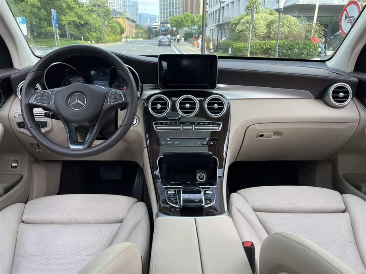 奔馳 奔馳GLC  2017款 GLC 260 4MATIC 動感型圖片