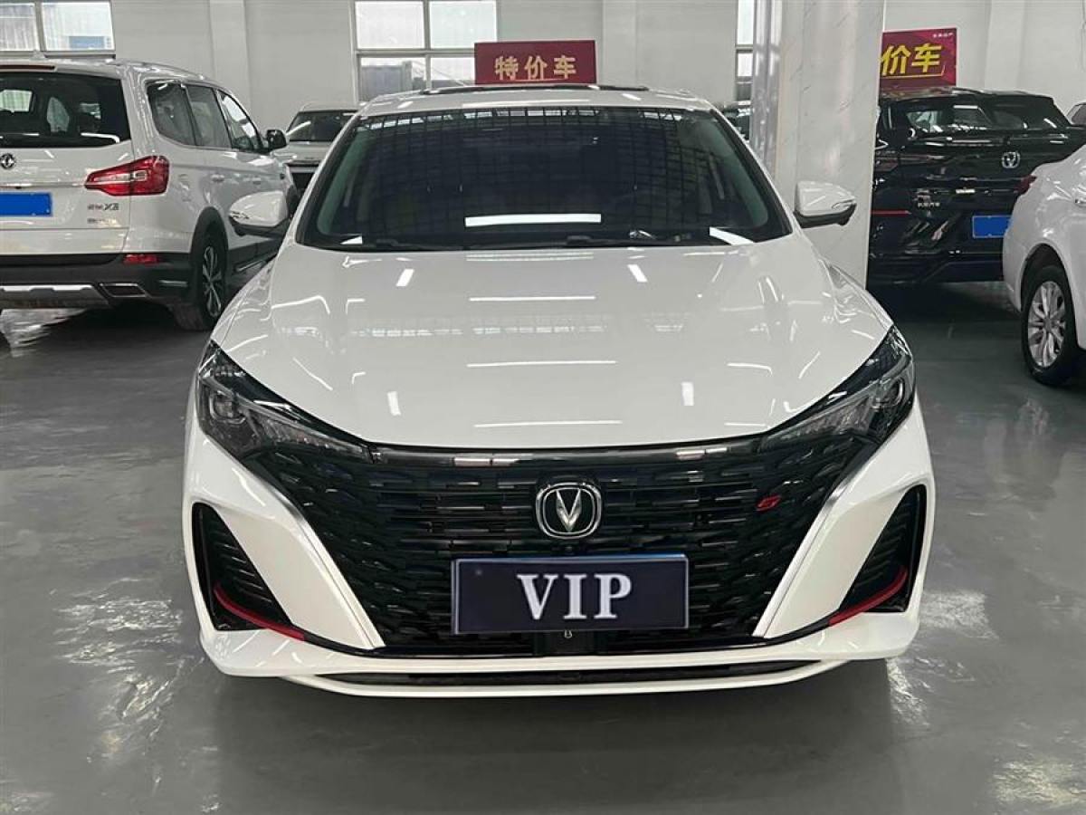 長(zhǎng)安 逸動(dòng)  2021款 PLUS 藍(lán)鯨NE 1.4T GDI DCT尊貴型圖片