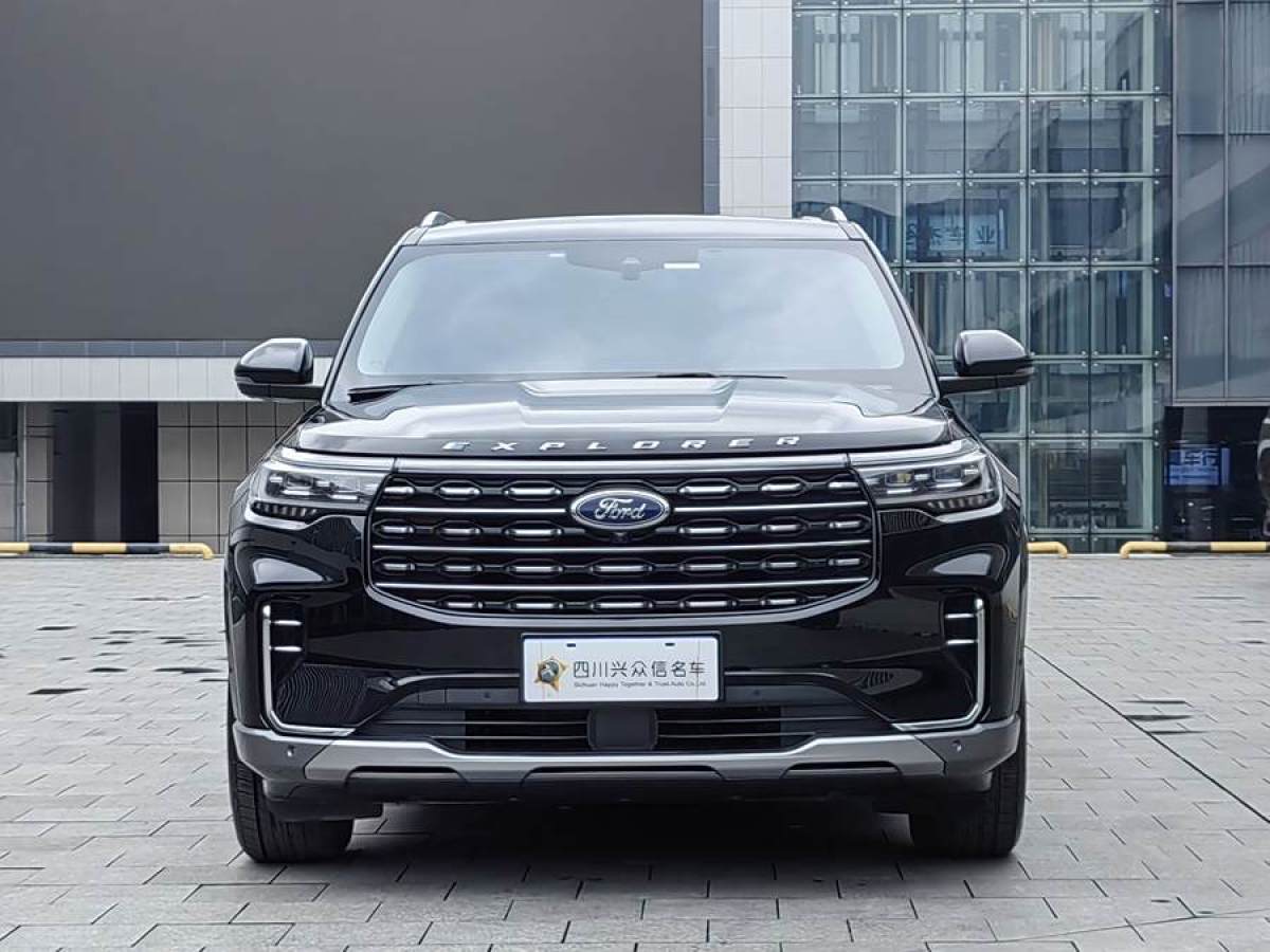 福特 探險(xiǎn)者  2023款 EcoBoost 285 四驅(qū)鈦金版 6座圖片