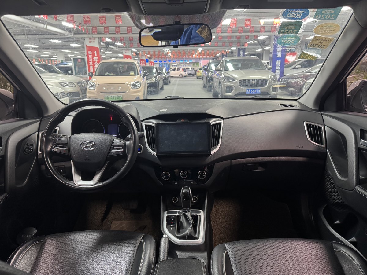 現(xiàn)代 ix25  2019款 1.6L 自動智能型紀念款圖片