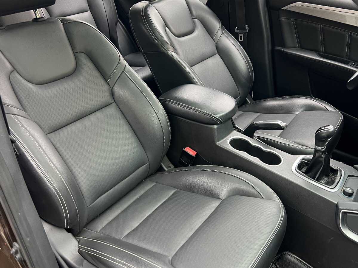 吉利 远景SUV  2016款 1.8L 手动尊贵型图片
