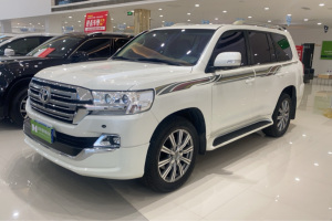 兰德酷路泽 丰田 5.7L VX-R 12气 底升(中东版)