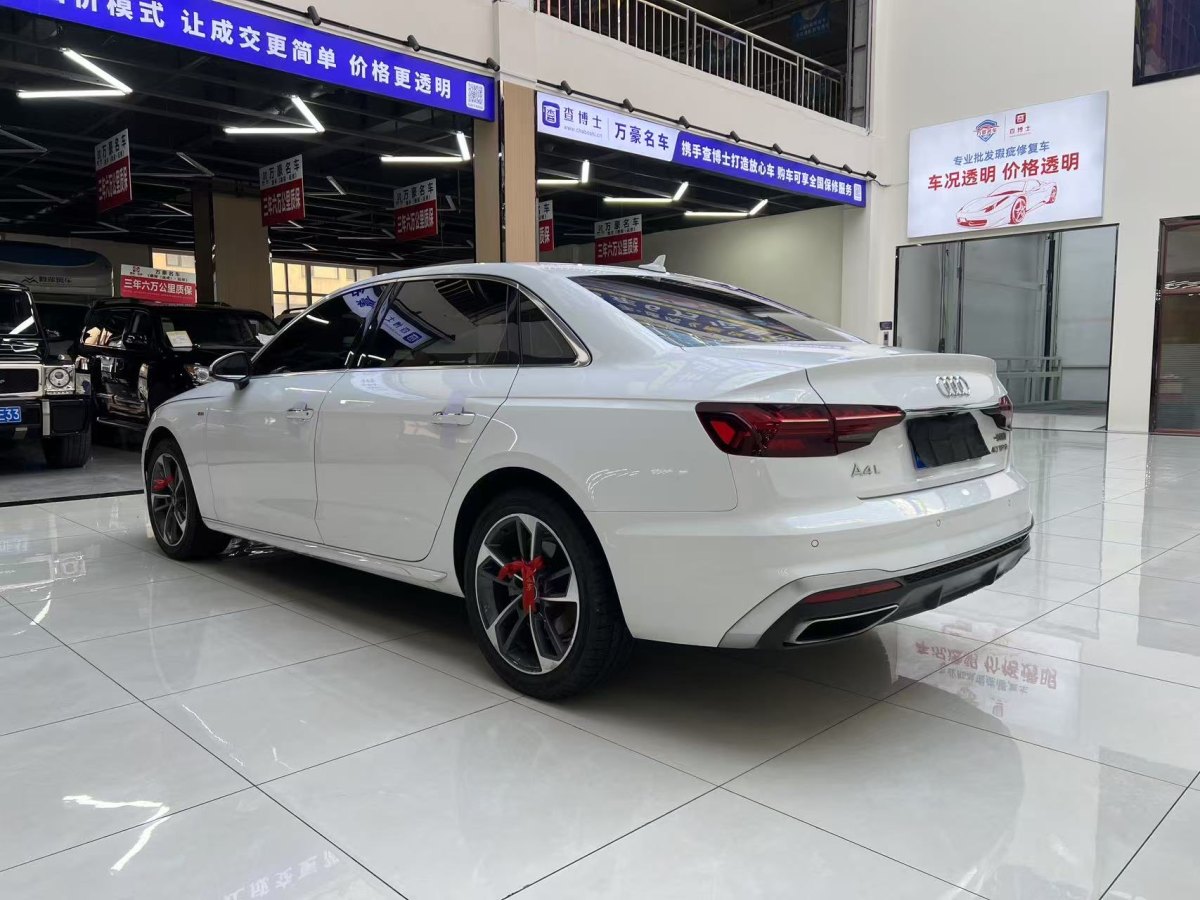 奧迪 奧迪A4L  2022款 40 TFSI 時(shí)尚動(dòng)感型圖片
