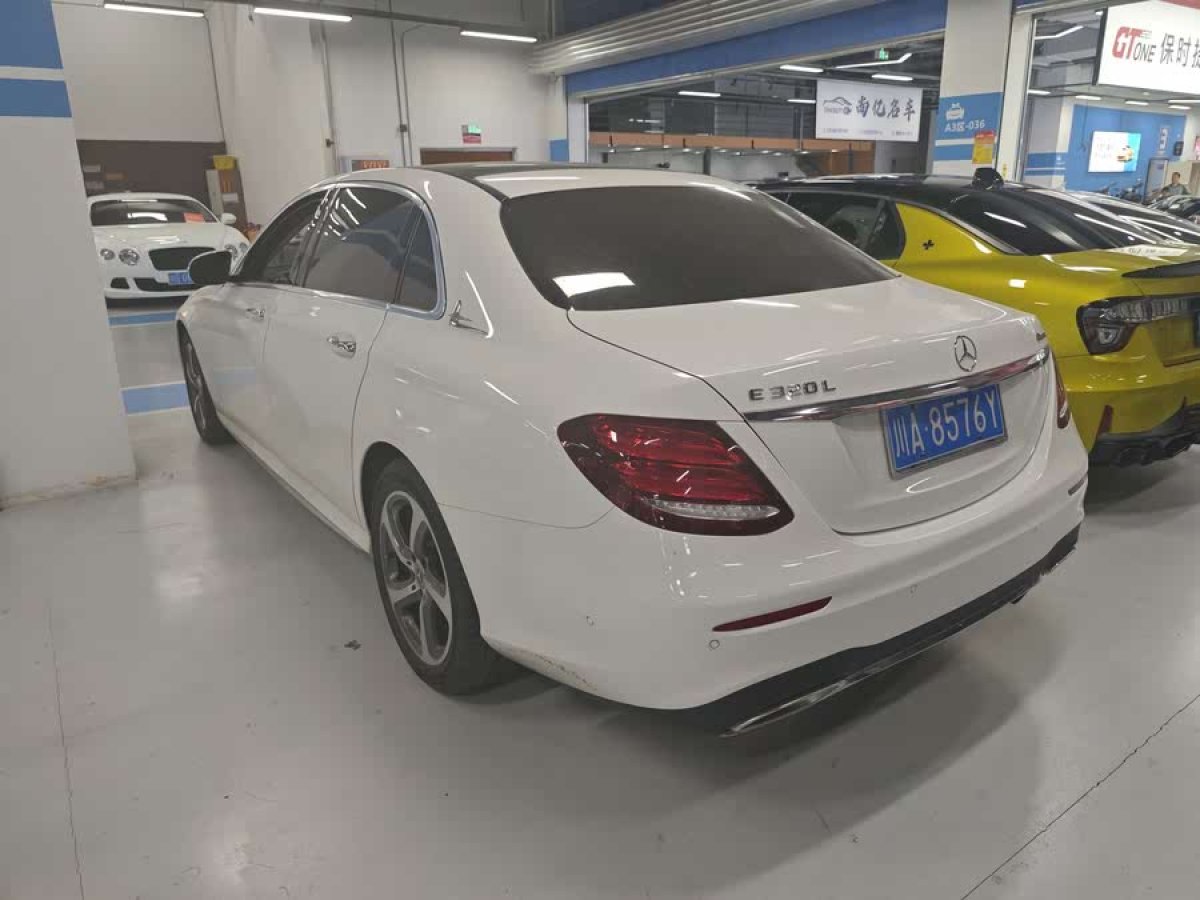 奔馳 奔馳E級(jí)  2018款 改款 E 300 L 運(yùn)動(dòng)豪華型圖片