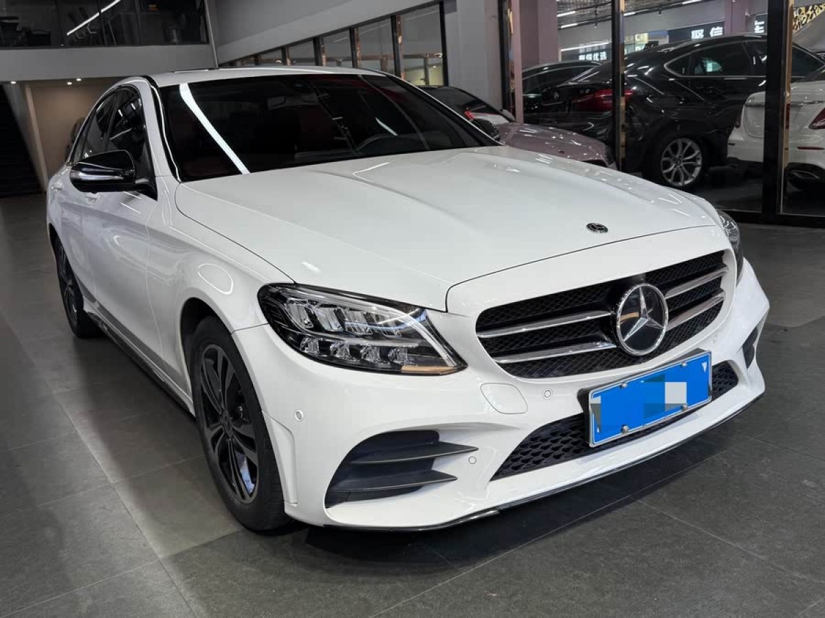 奔馳 奔馳C級(jí)  2019款 改款 C 260 L 運(yùn)動(dòng)版圖片